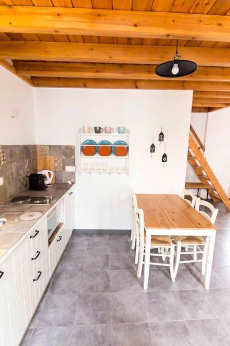 Aegli Apartments Deluxe Đảo Sými Ngoại thất bức ảnh