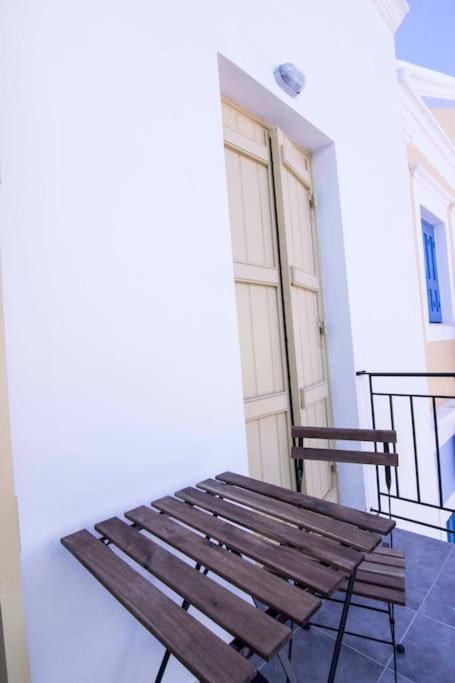 Aegli Apartments Deluxe Đảo Sými Ngoại thất bức ảnh